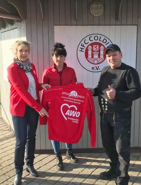 Firma ‚Style-Dach Fischer‘ steigt dem HFC Colditz aufs Dach!